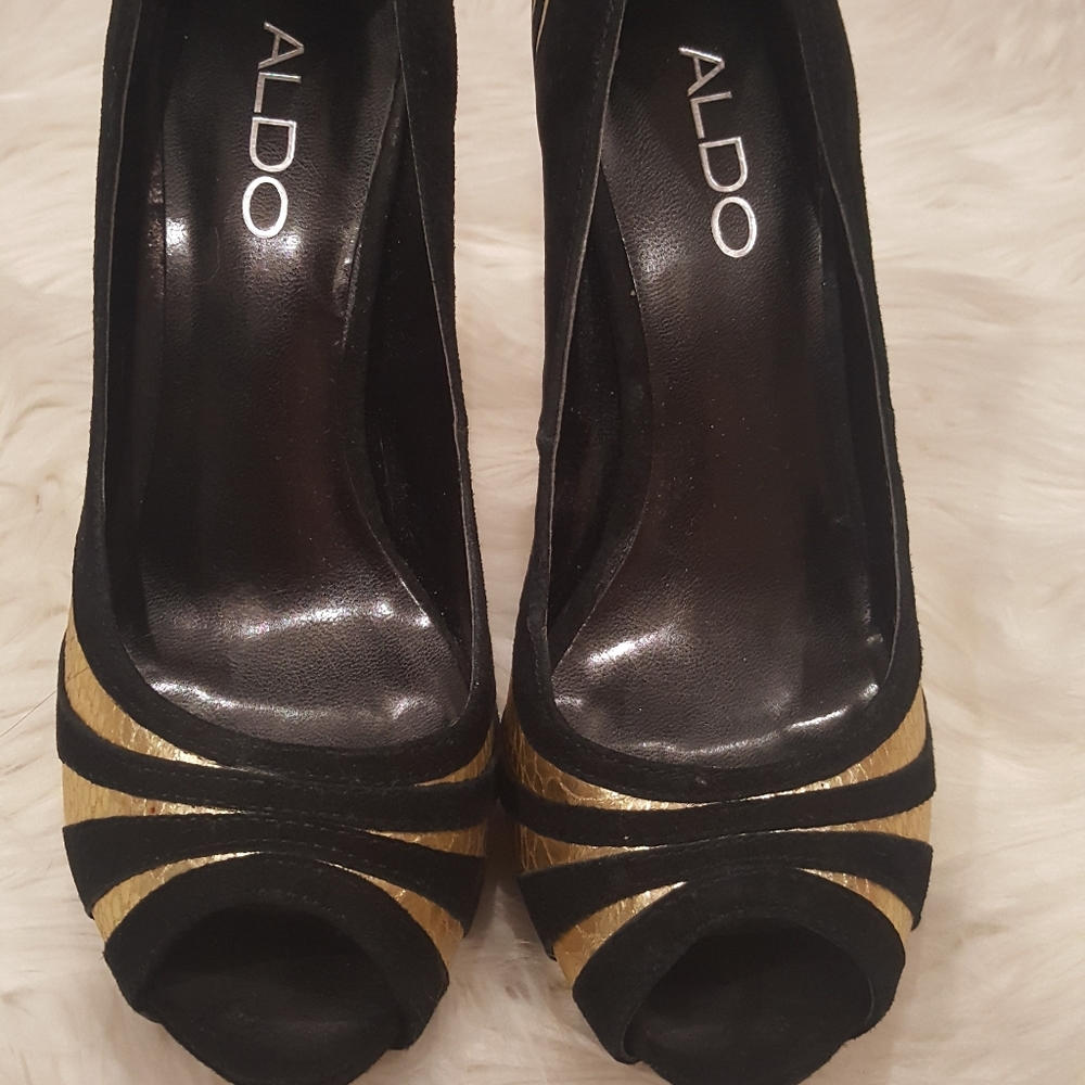 Aldo Peep toe shoes